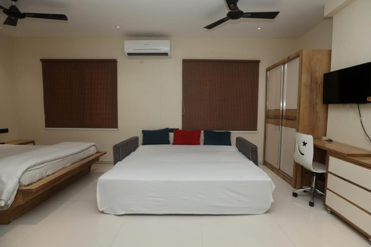 Stay10 Luxury Service Apartment Indore Luaran gambar